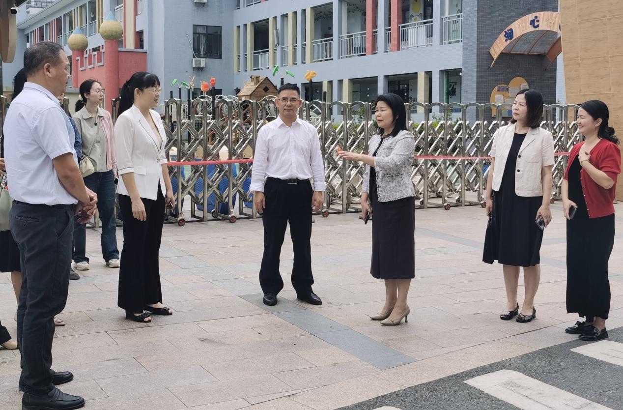 丰顺县中小学食品安全系列活动之食育活动在丰顺县实验小学附属幼儿园开展.docx_1